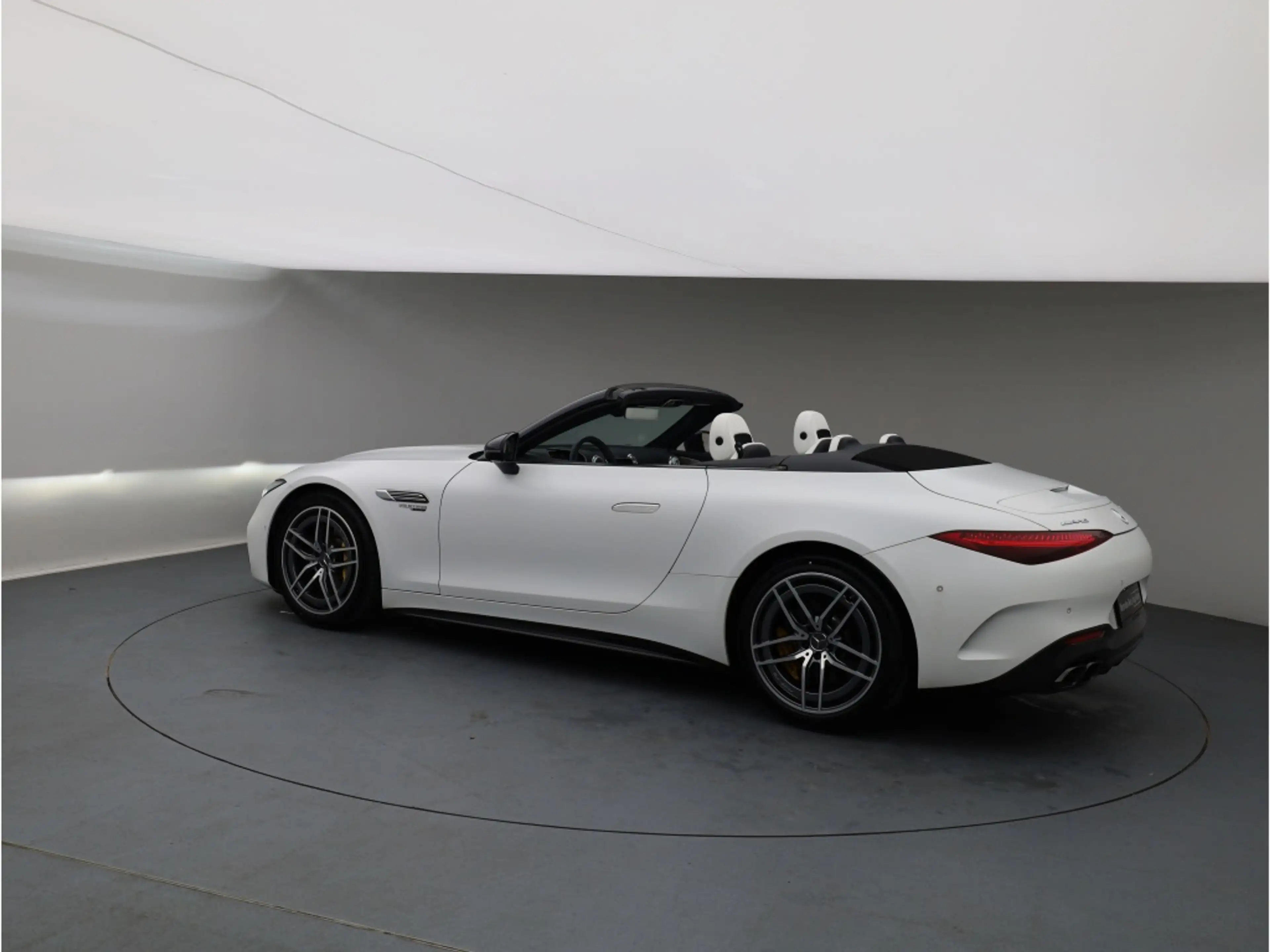 Mercedes-Benz SL 63 AMG 4M+ manufaktur Carbon HeadUp Massage — photo 4