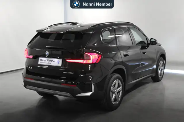 BMW X1 view 3