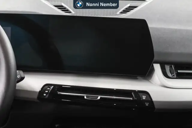 BMW X1 view 12