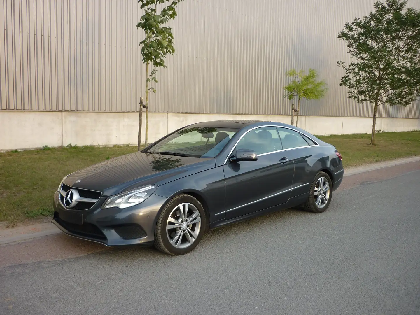 Mercedes-Benz E 220 E 220 CDI Coupe Automatic, Panodak, Xenon, Leder Grijs - 2