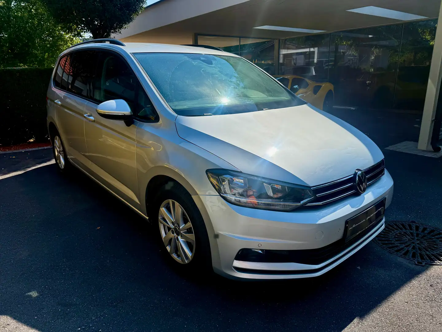 Volkswagen Touran Life-DSG-Virtual-Alu! Grau - 2