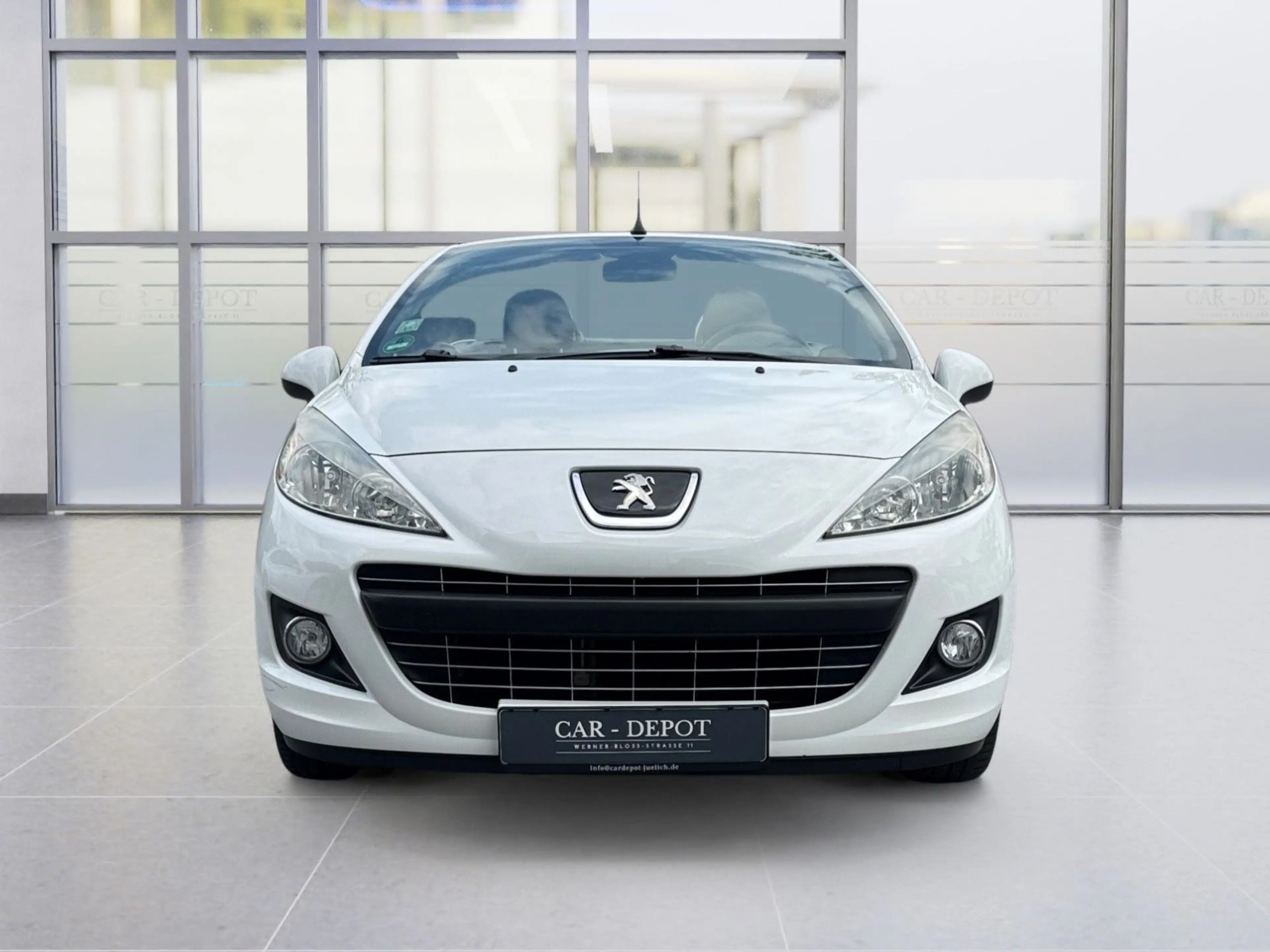 Peugeot 207 CC Cabrio-Coupe Platinum*KLIMA*USB*SHZ*SPORT — photo 11