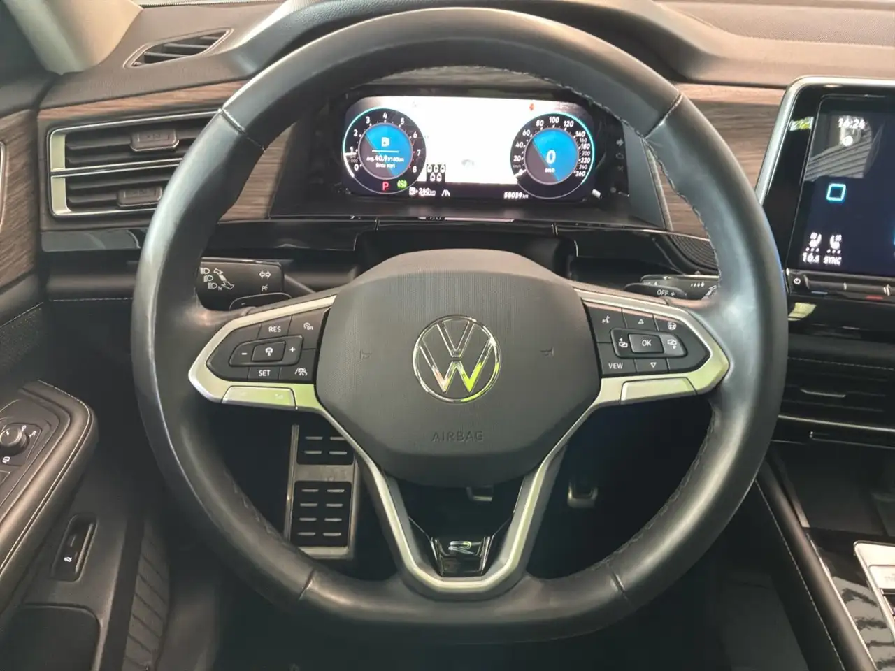 Volkswagen Atlas снимка Volkswagen Atlas