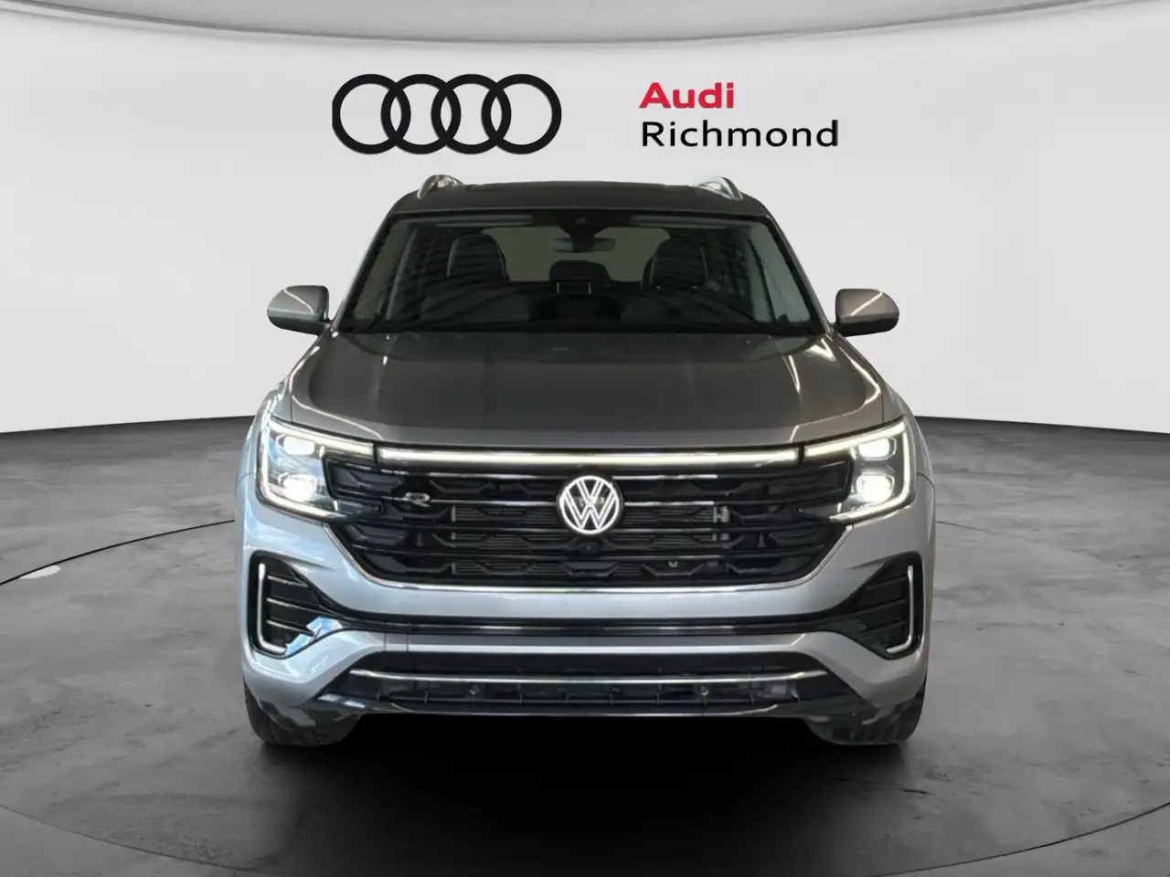 Volkswagen Atlas снимка Volkswagen Atlas