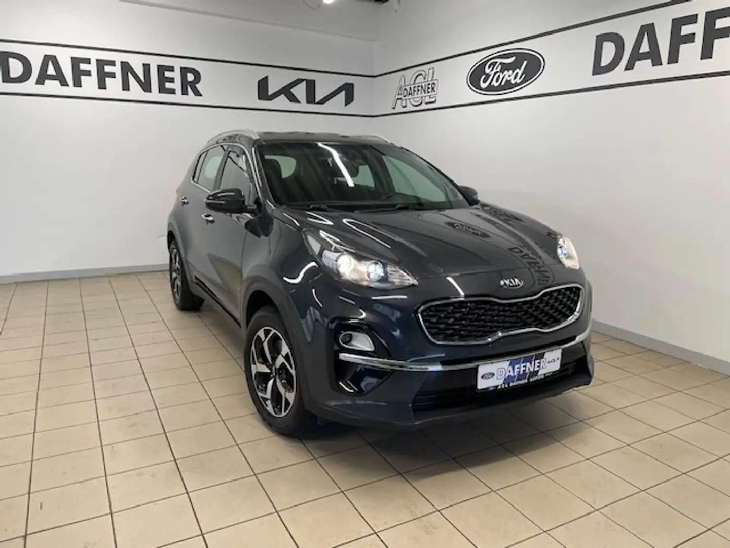 Kia Sportage Vision 1.6 GDI Navi totWinkelASS Kamera Šedá - 1
