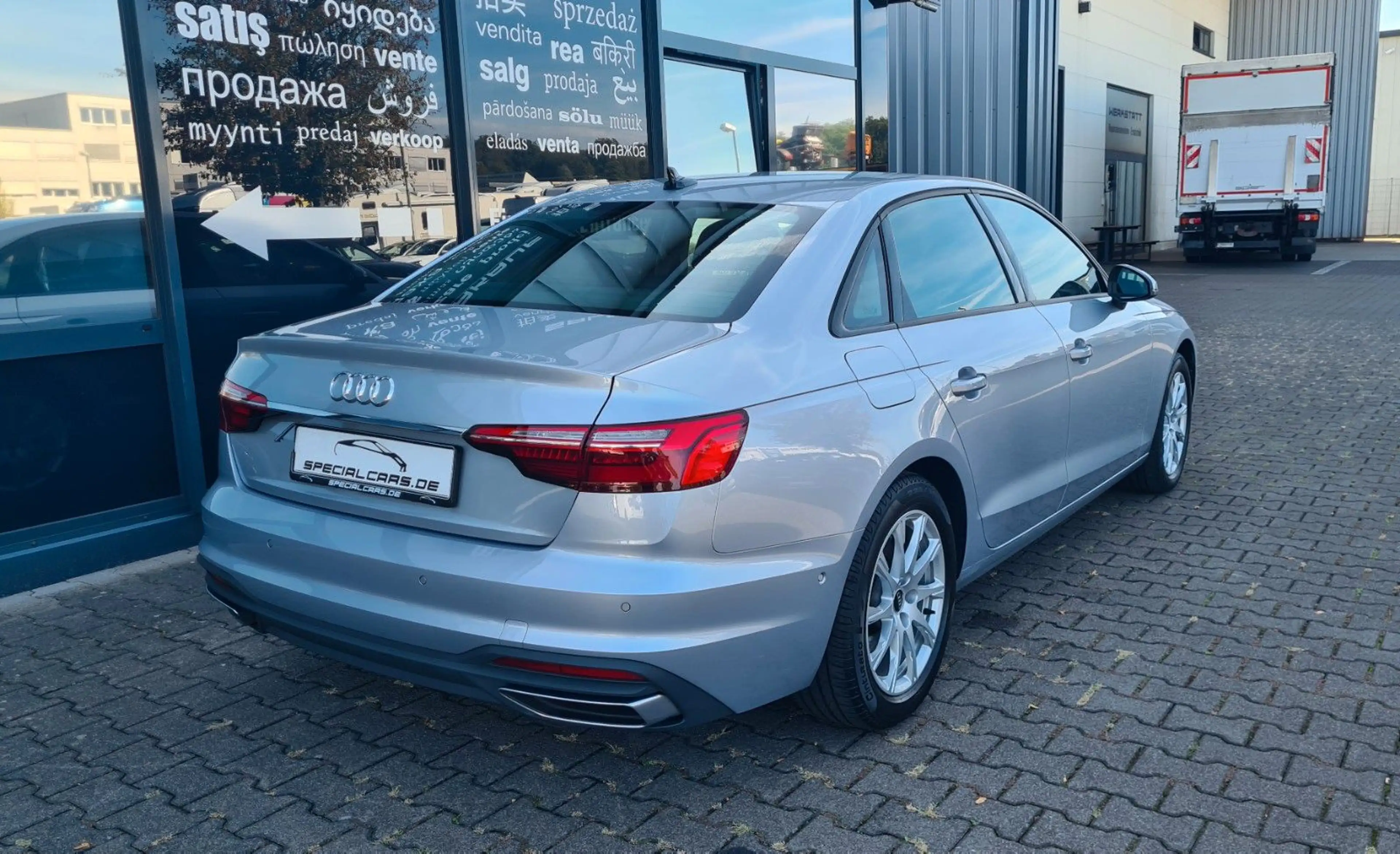 Audi A4 Limo 40 TDI - ACC - LEDER - STANDHZG - — photo 8