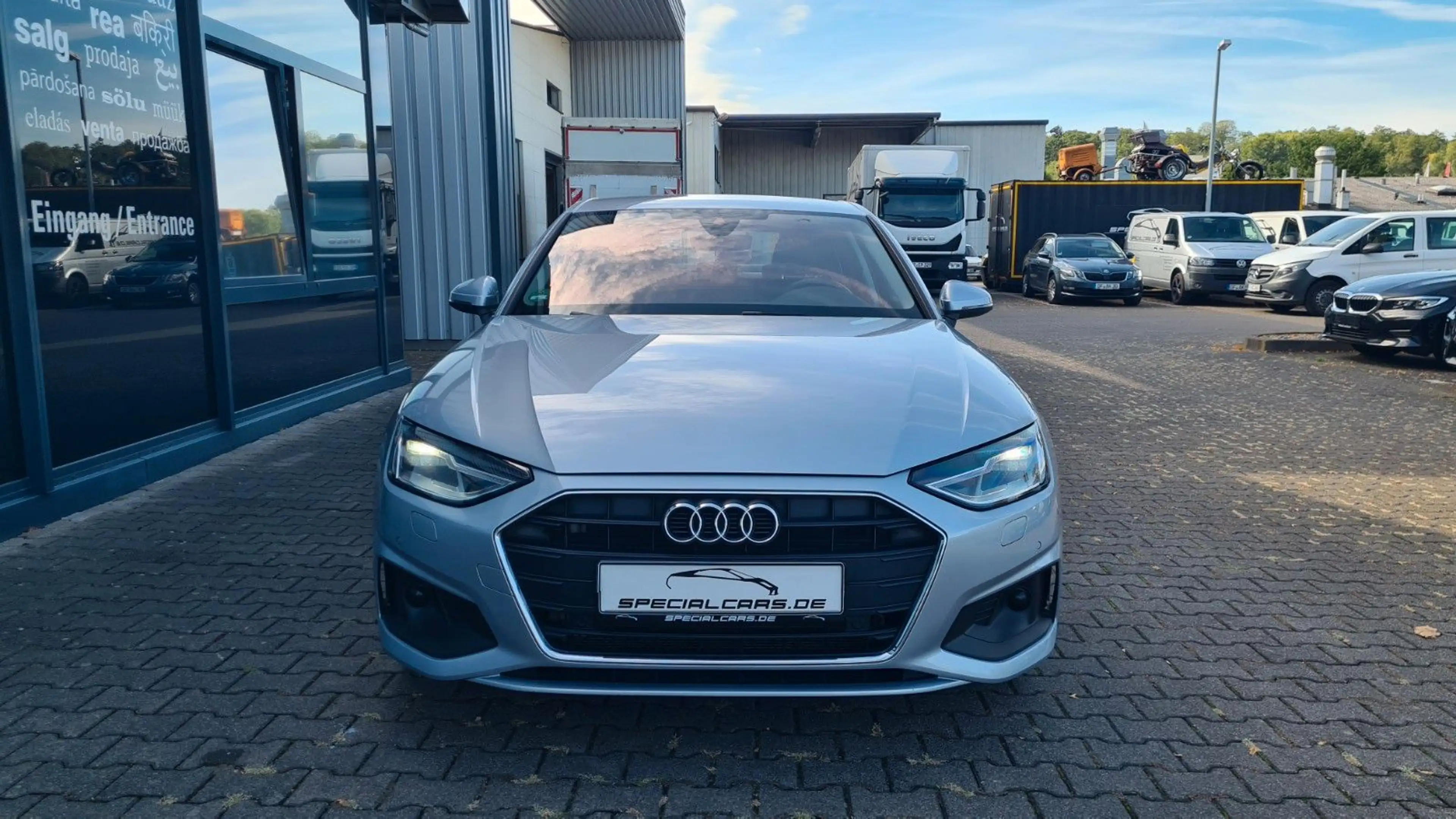 Audi A4 Limo 40 TDI - ACC - LEDER - STANDHZG - — photo 2