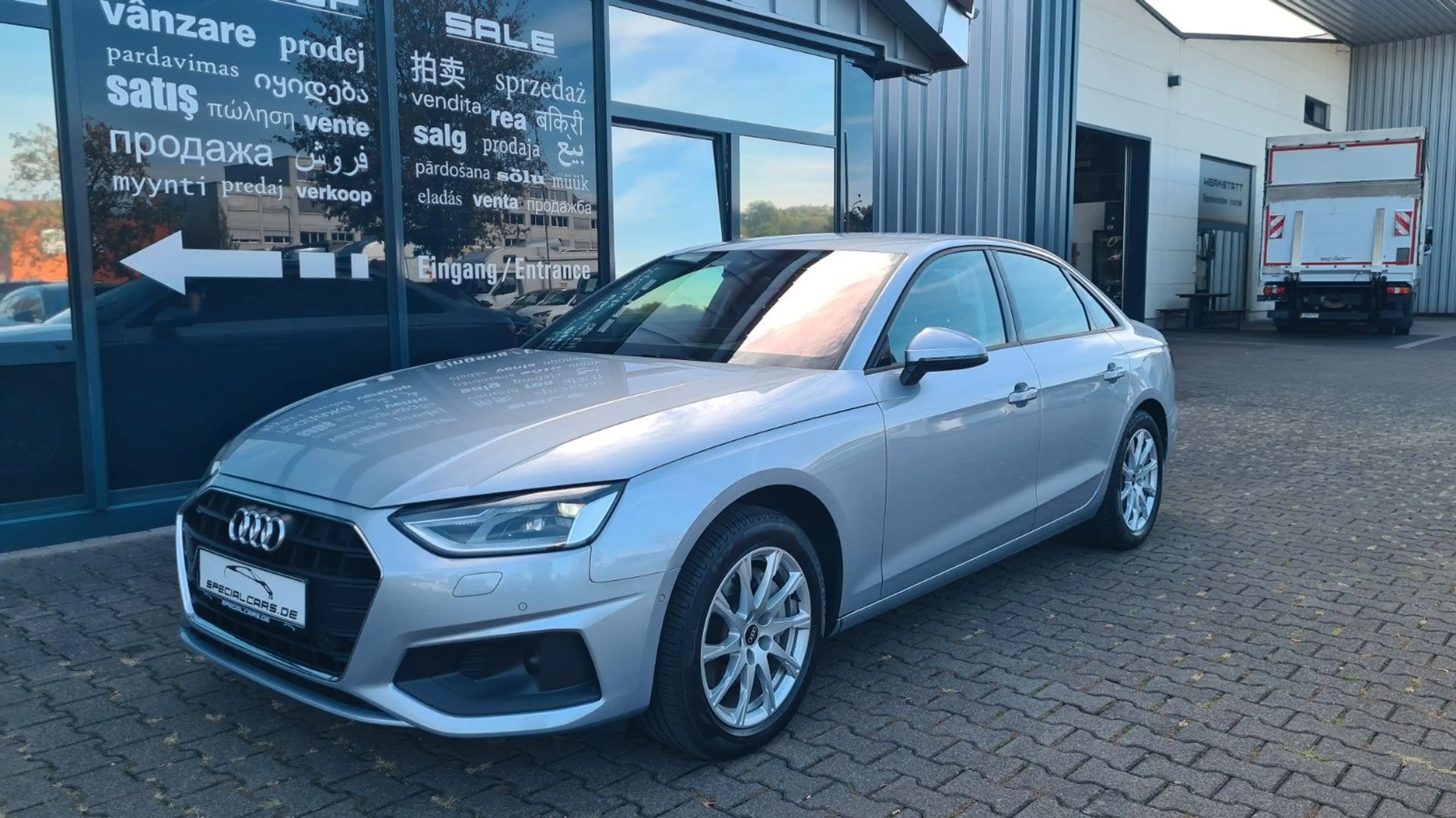 Audi A4 Limo 40 TDI - ACC - LEDER - STANDHZG - — photo 3
