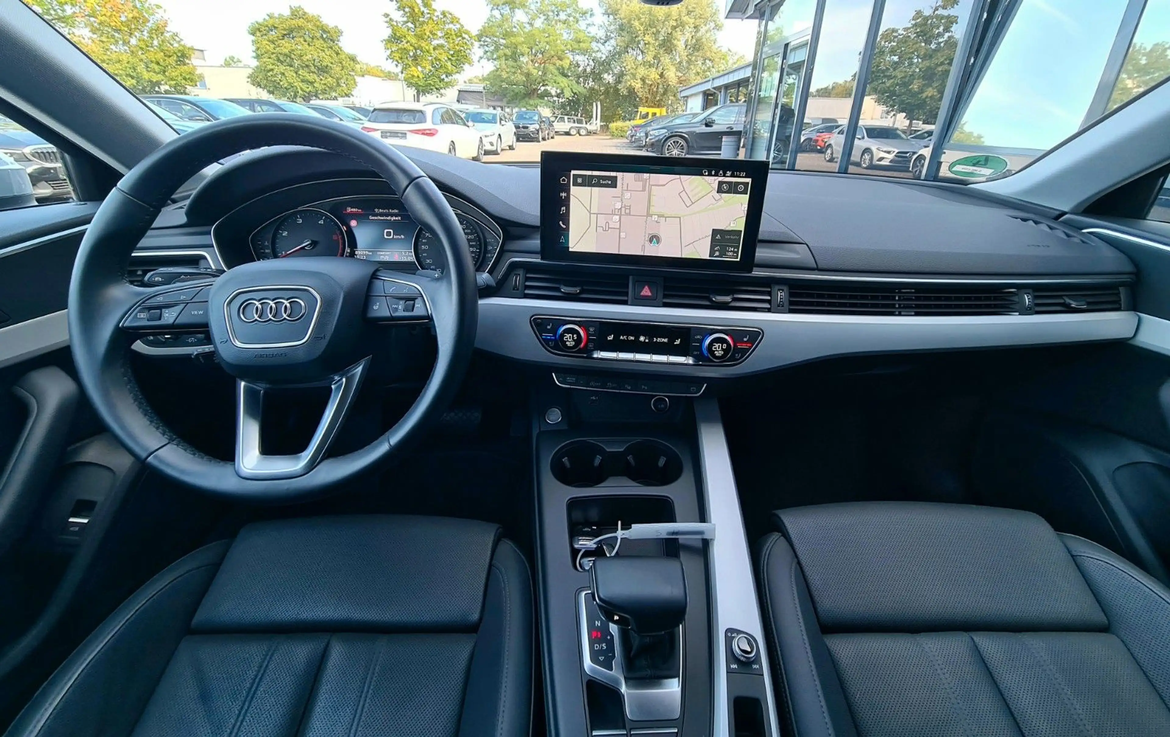 Audi A4 Limo 40 TDI - ACC - LEDER - STANDHZG - — photo 11