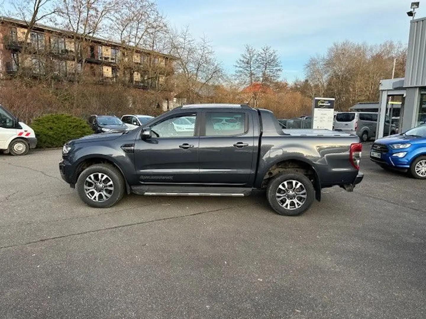 Ford Ranger Wildtrak DoKa 2.0 EcoBlue Gris - 2
