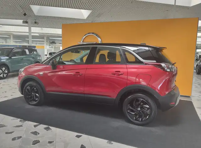 Opel Crossland X view 4