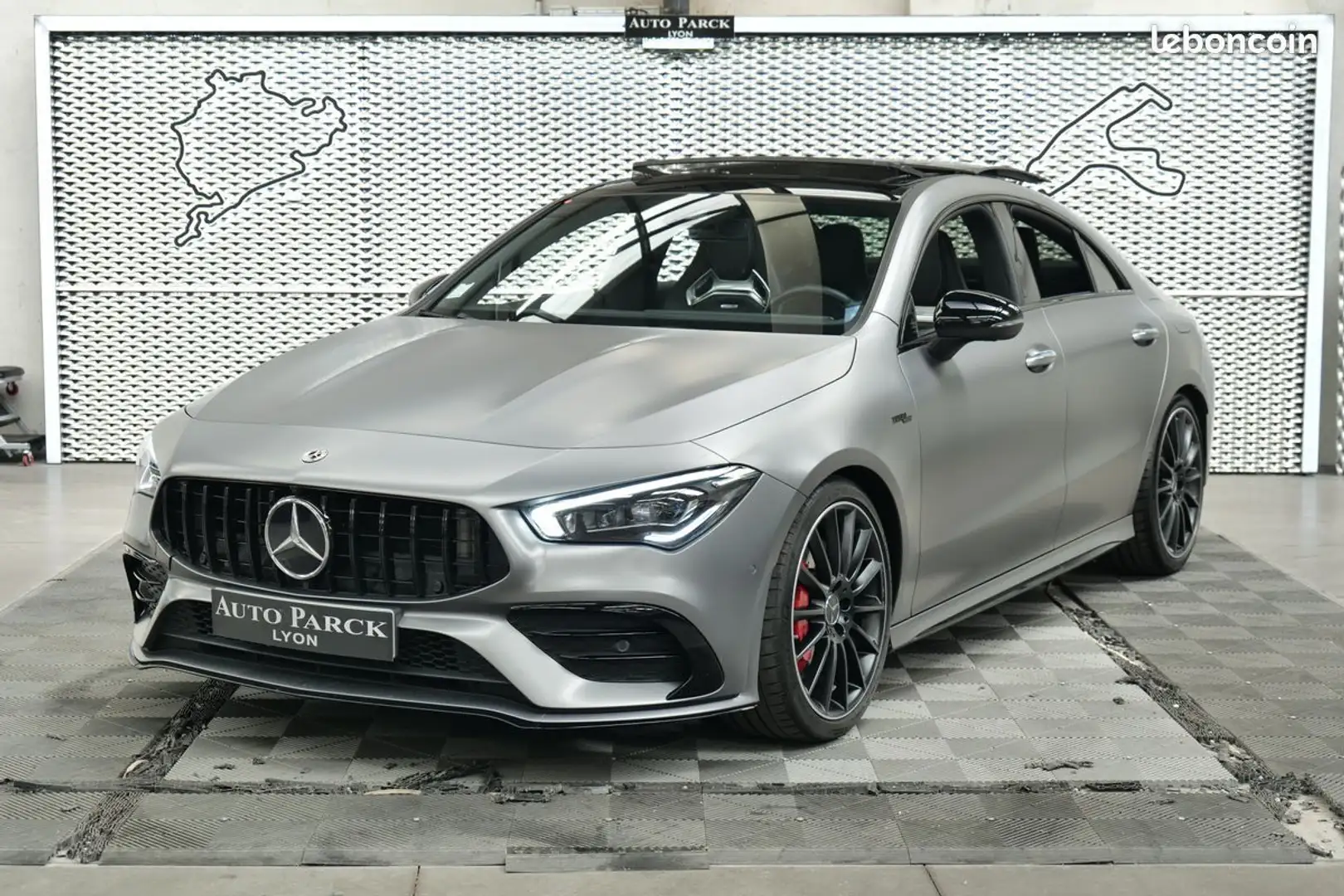 Mercedes-Benz CLA 35 AMG Classe 35 amg performance peu kilometre 1° main fr Grijs - 1