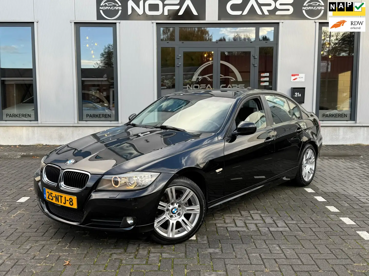 BMW 318 3-serie 318i Business Line Style|Leer|xenon|pdc|na Zwart - 1
