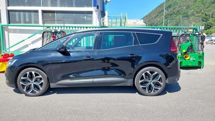 Renault Scenic Grand Techno mit Glaspanoramadach