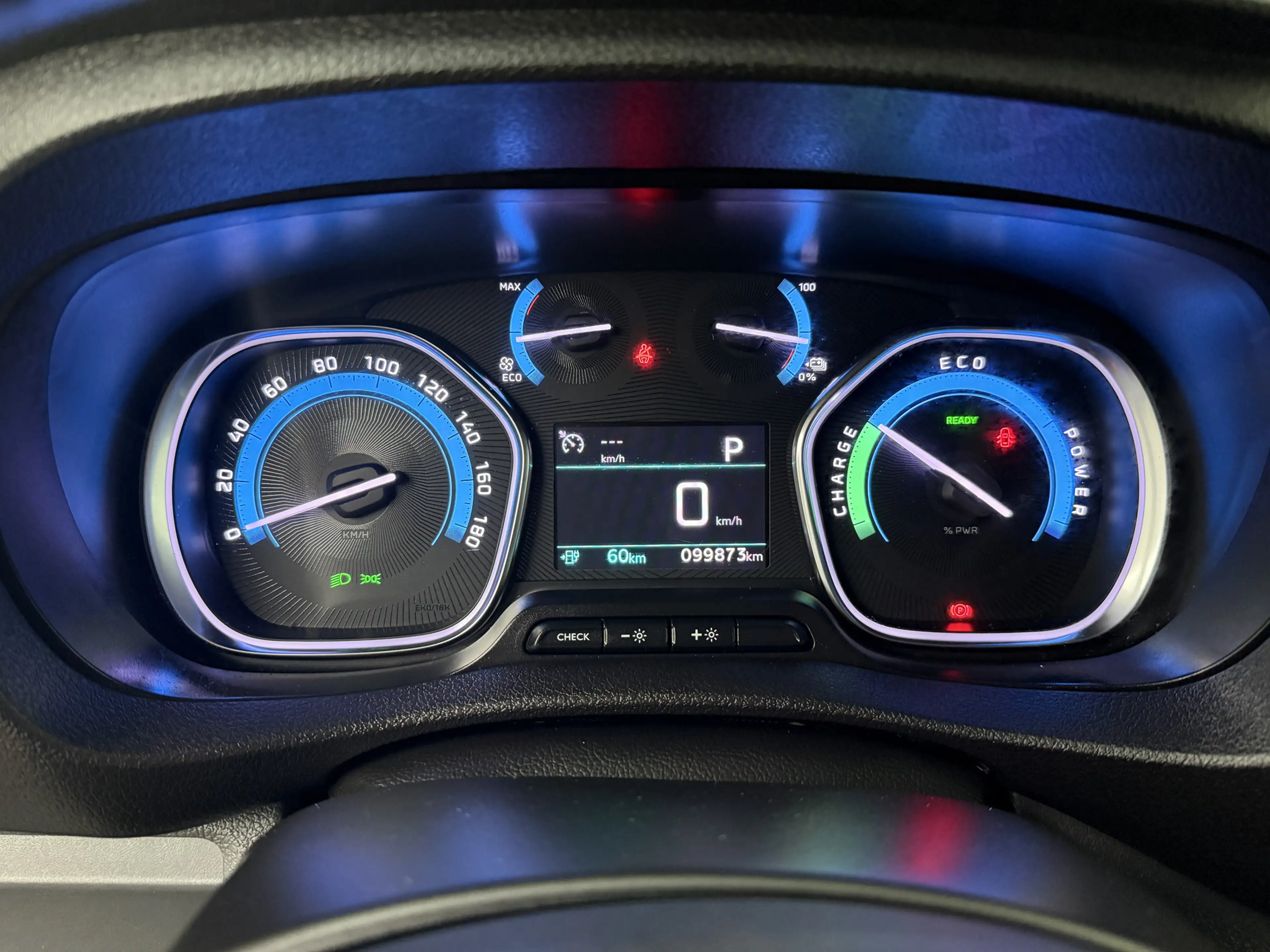 Peugeot e-Expert Lang 75 kWh | Elektrisch | Multimedia | Camera | A — photo 9