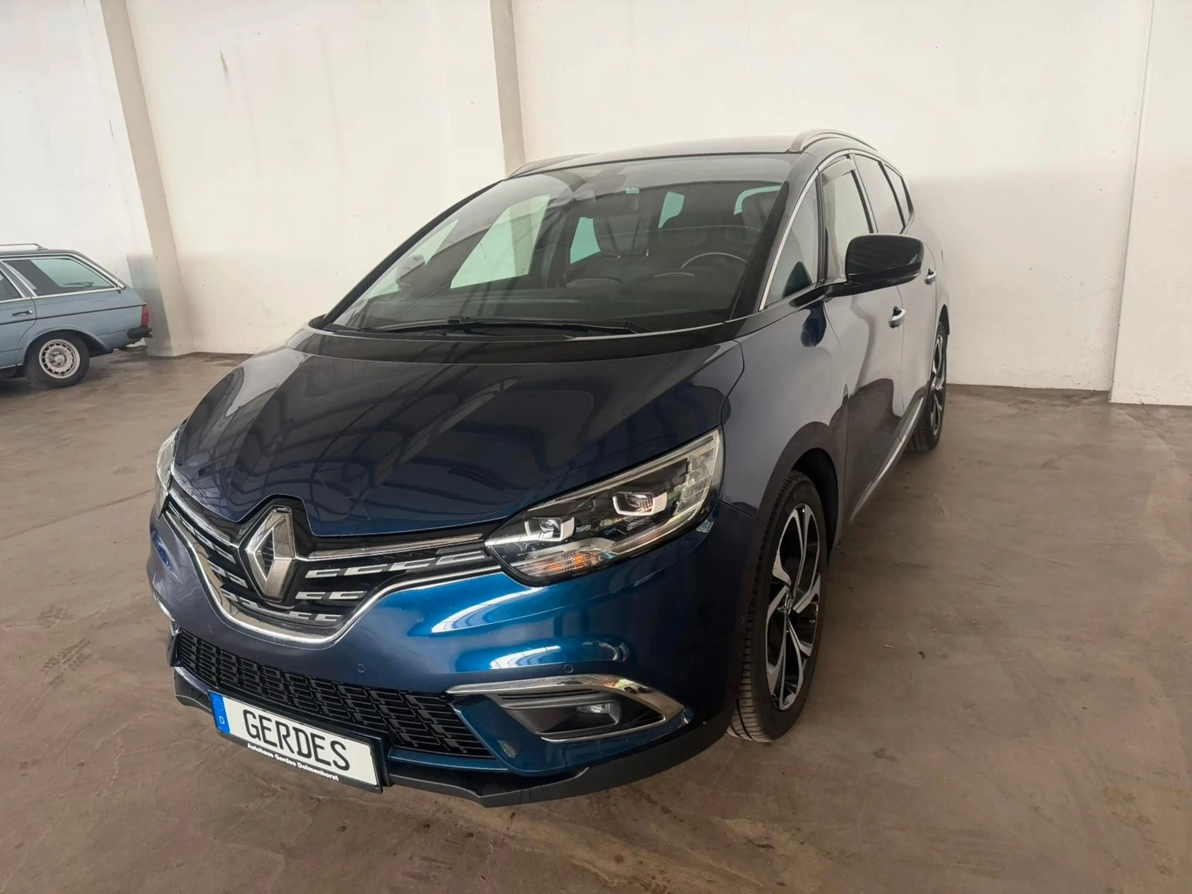 Renault Scenic IV 1.3 TCe 160 Grand Executive — photo 4