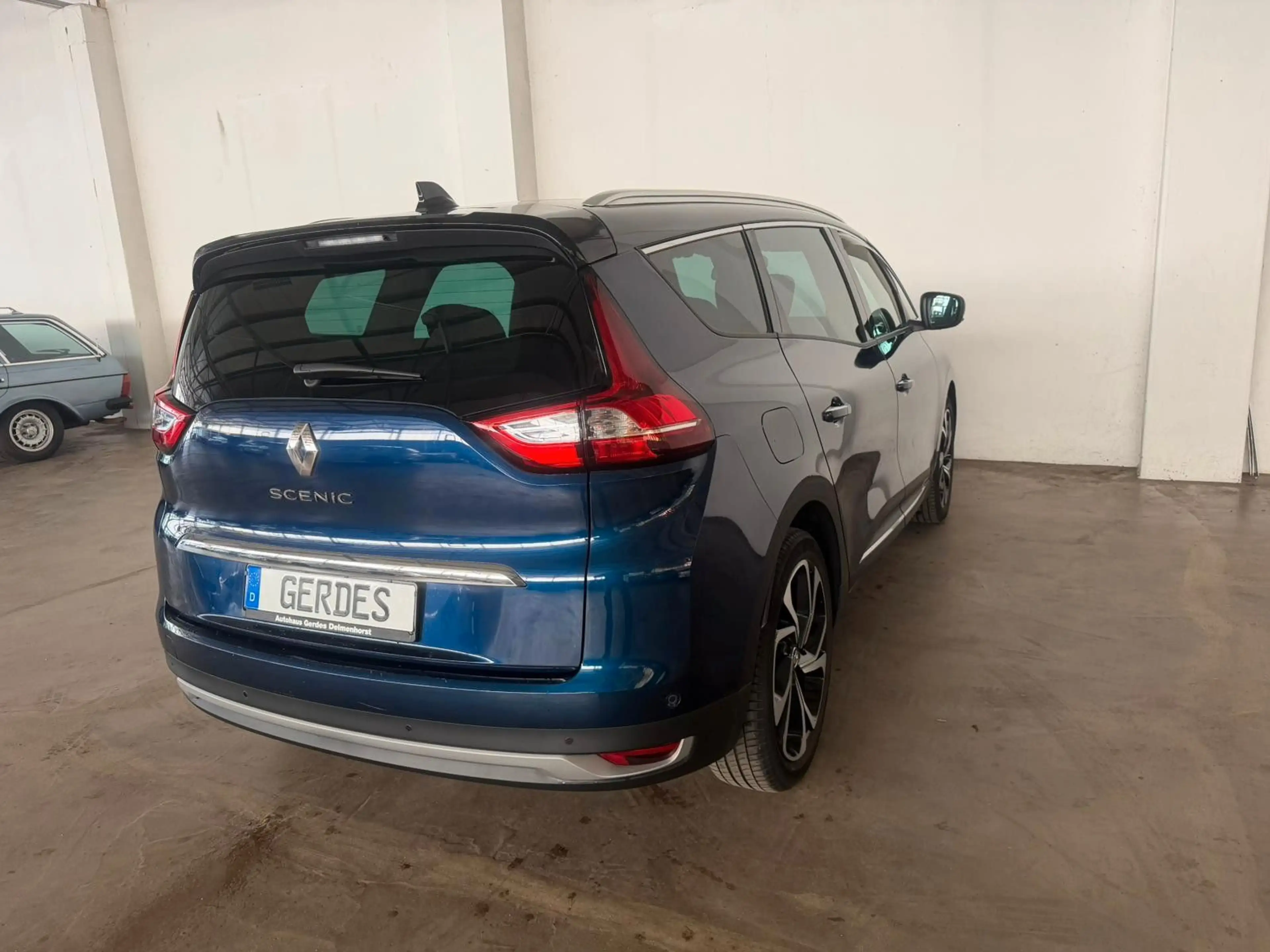 Renault Scenic IV 1.3 TCe 160 Grand Executive — photo 11