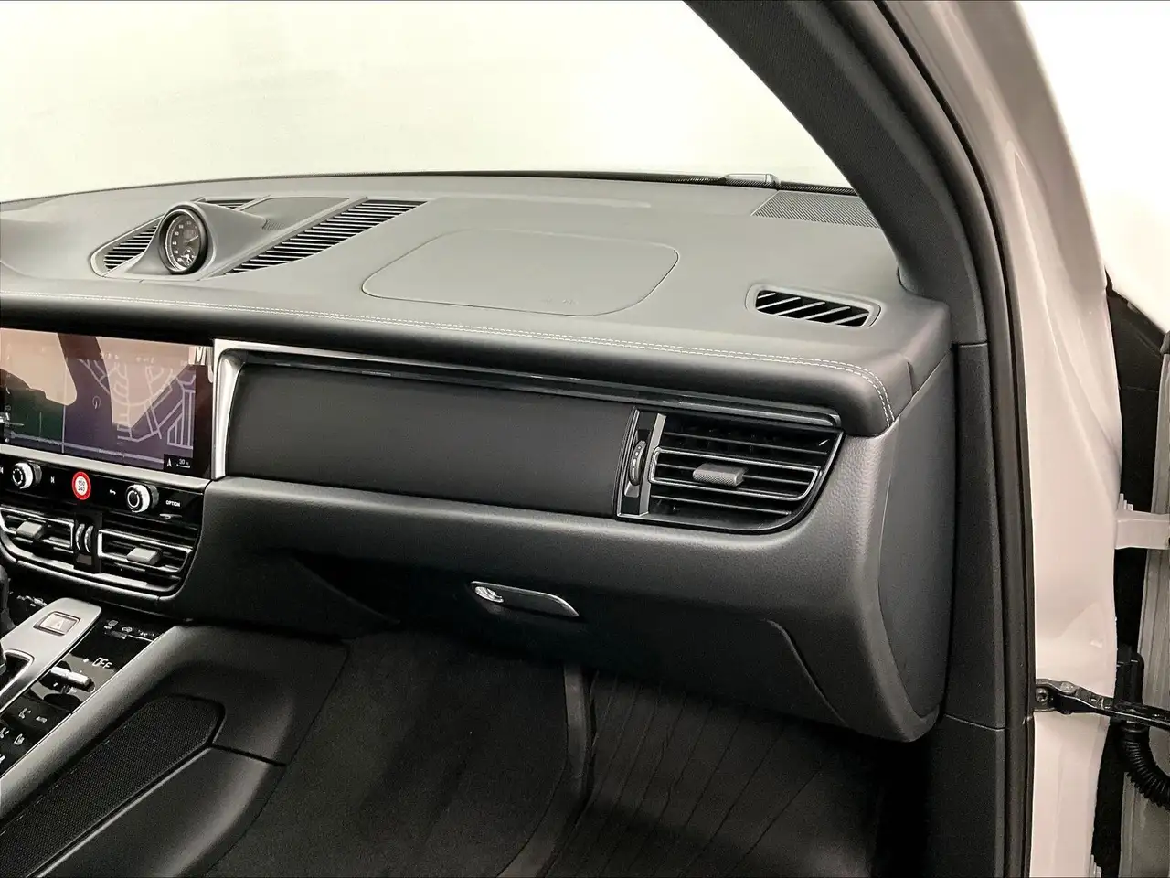 Porsche Macan снимка Porsche Macan
