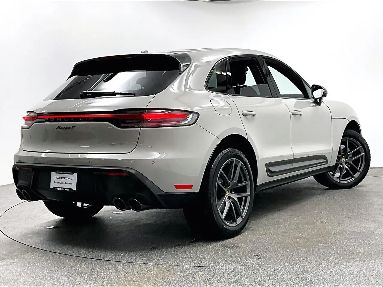 Porsche Macan снимка Porsche Macan