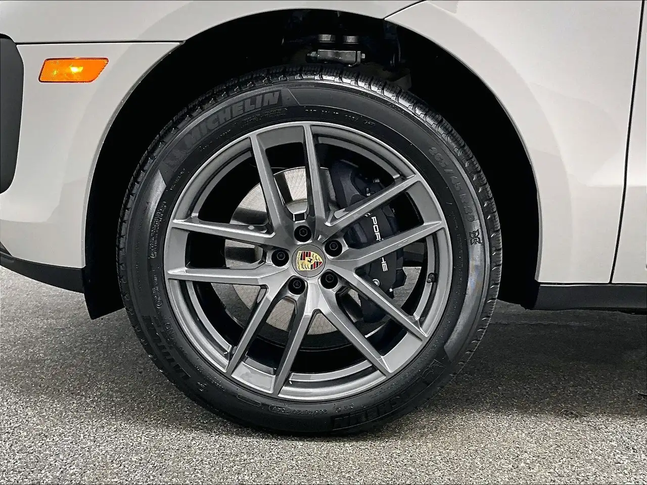 Porsche Macan снимка Porsche Macan