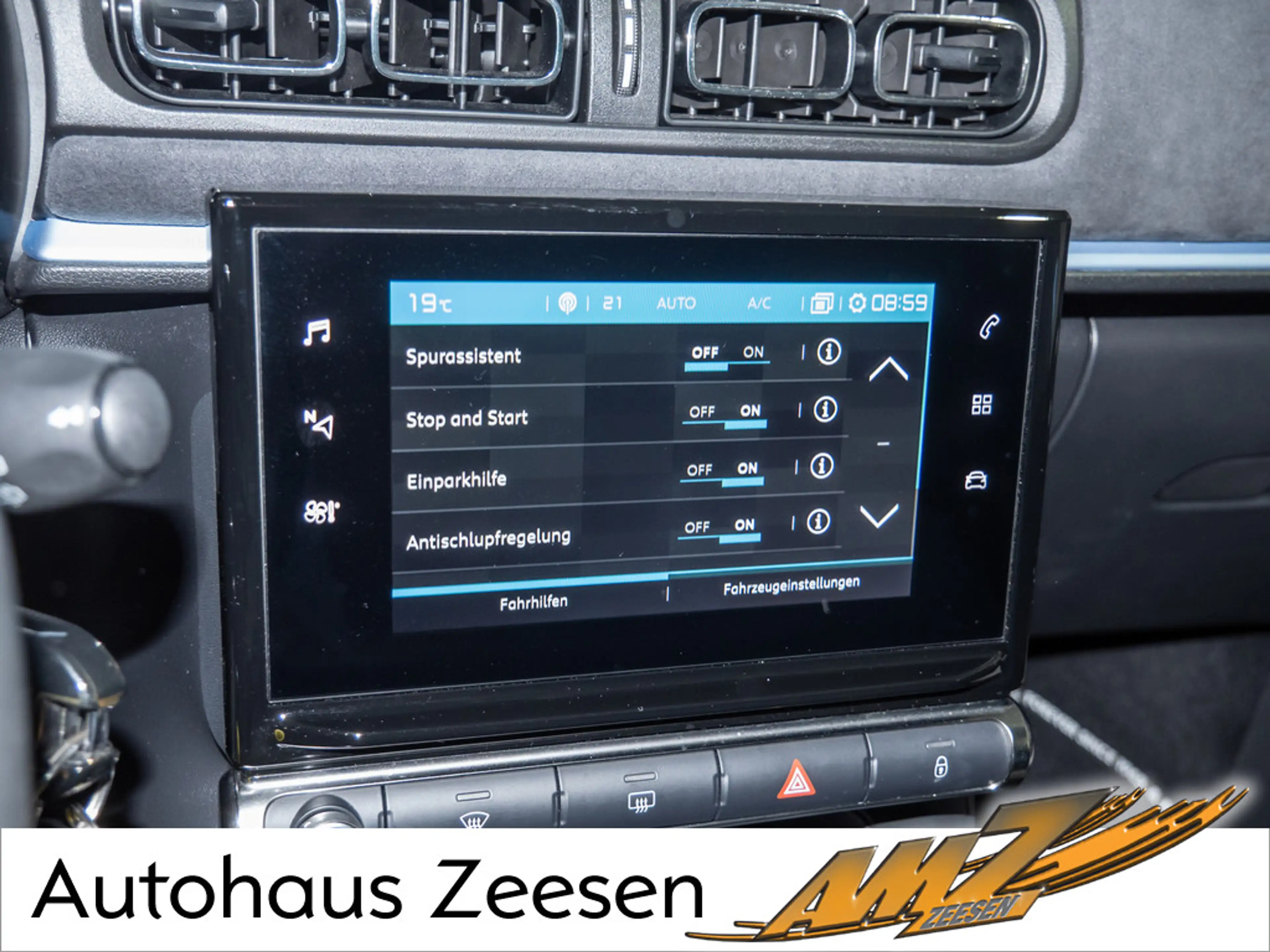 Citroen C3 PureTech 110 Elle LED SHZ NAVI KAMERA PDC — photo 9