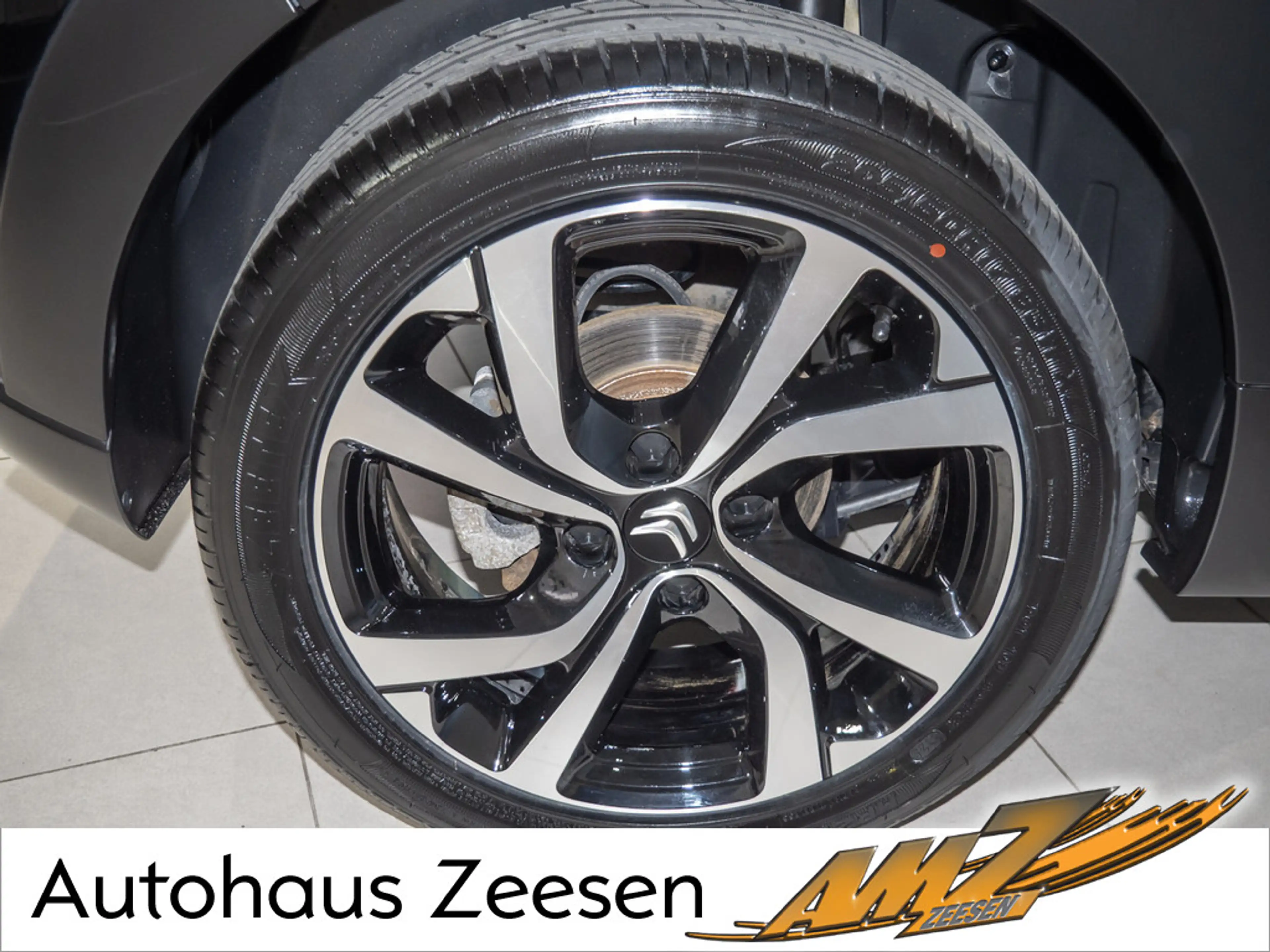 Citroen C3 PureTech 110 Elle LED SHZ NAVI KAMERA PDC — photo 5