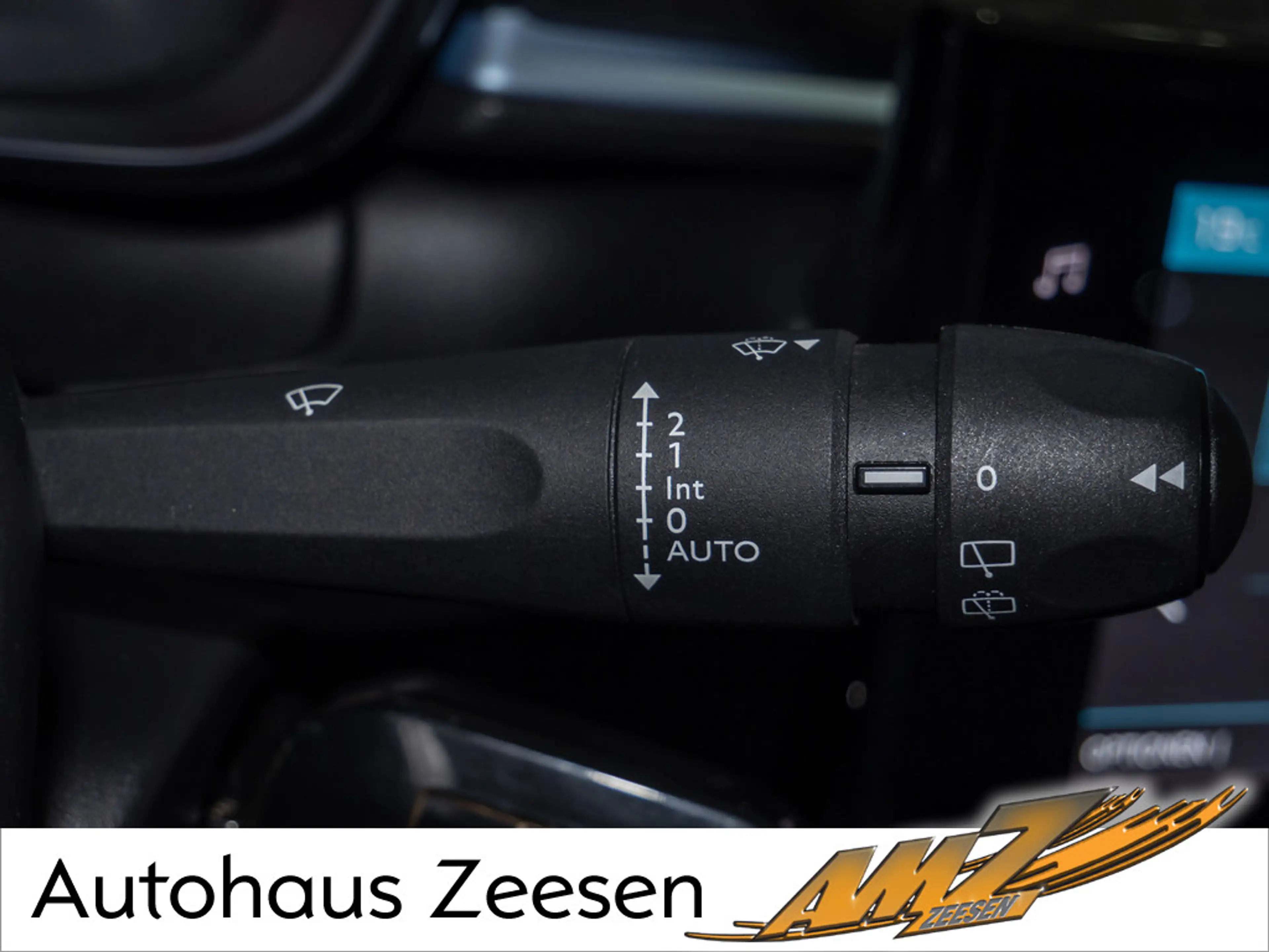 Citroen C3 PureTech 110 Elle LED SHZ NAVI KAMERA PDC — photo 15