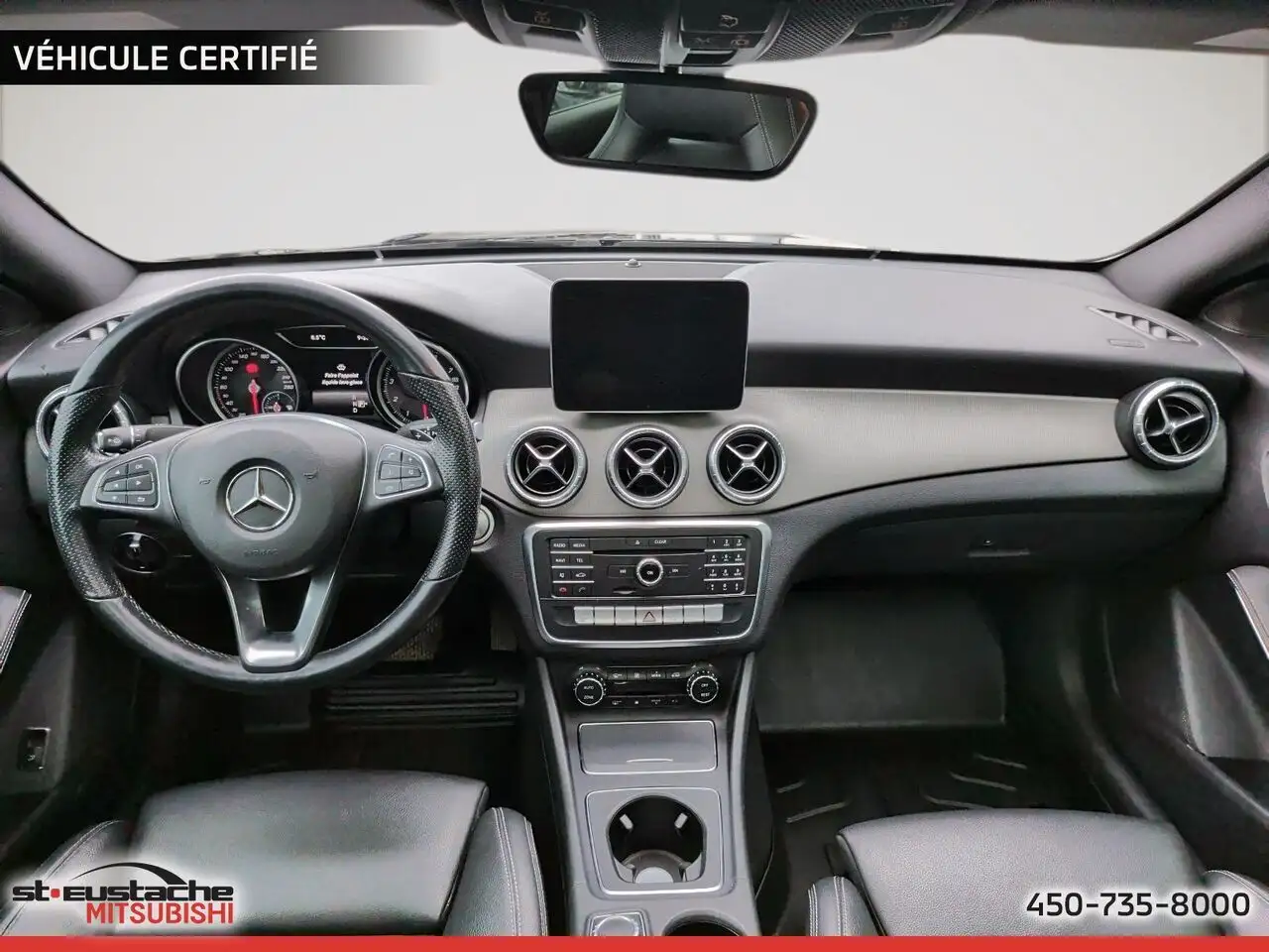 Mercedes-Benz CLA снимка Mercedes-Benz CLA