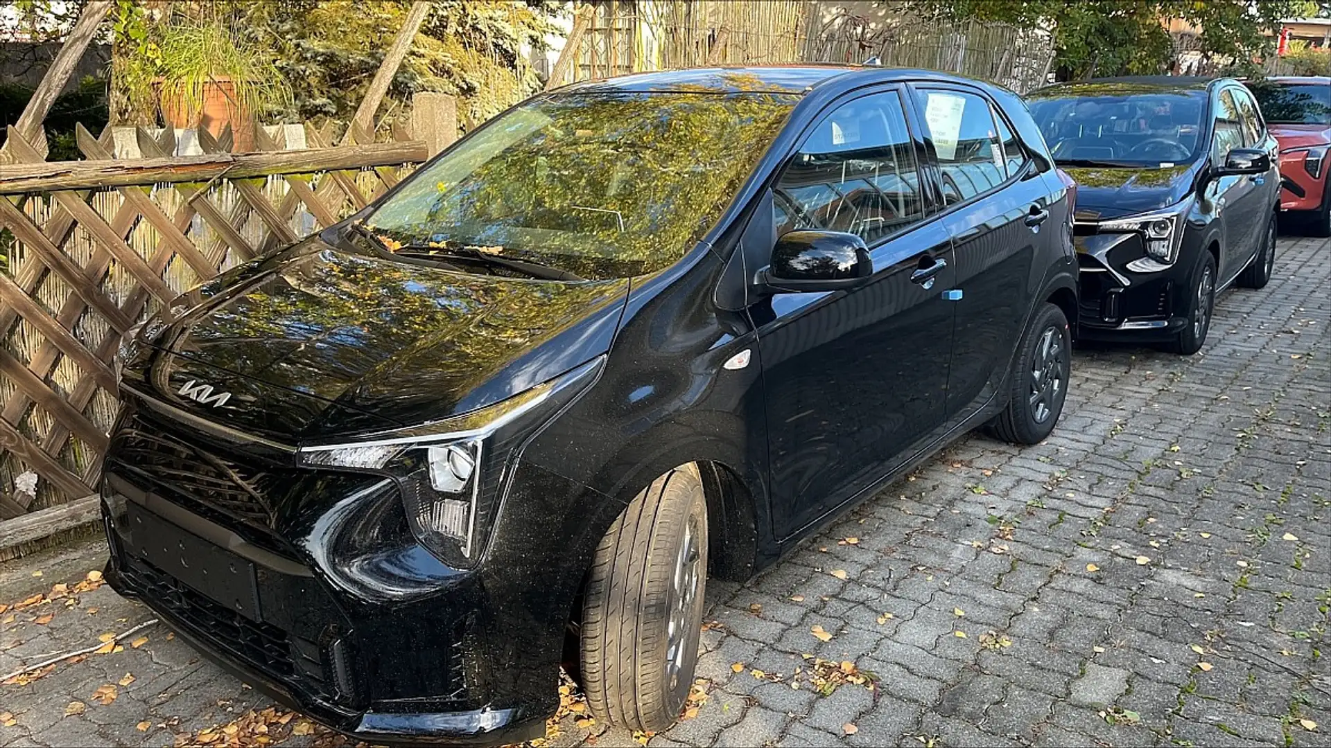 Kia Picanto 1,0 DPI Silber AMT5 Schwarz - 1