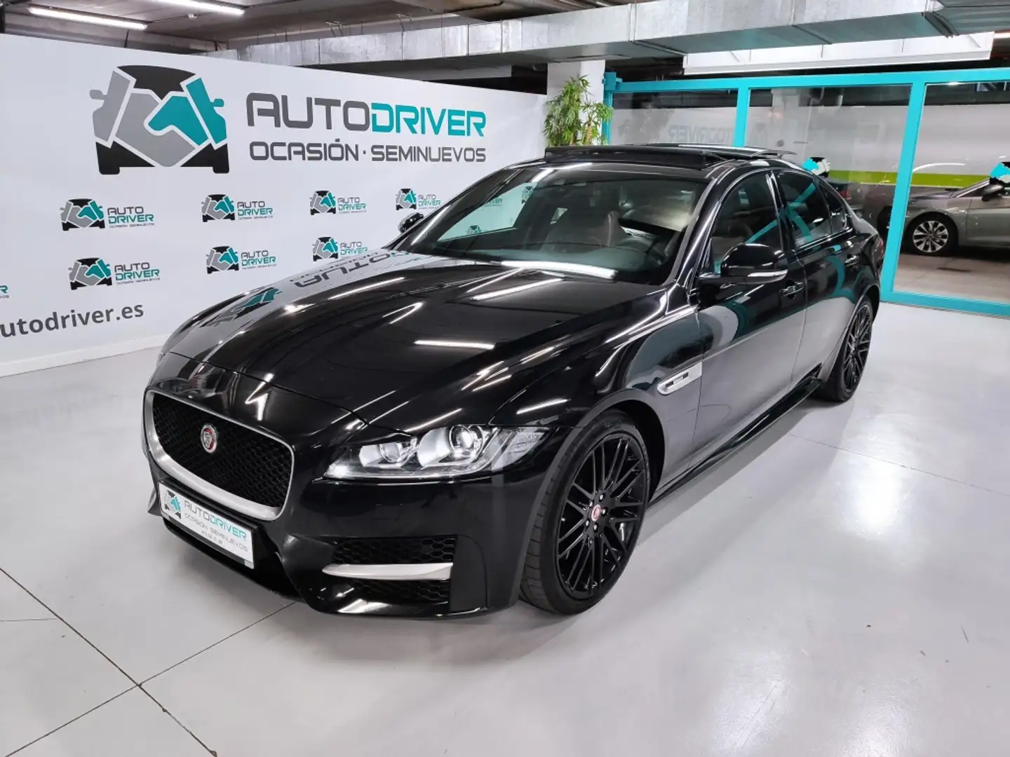 Jaguar XF 3.0TDV6 R-Sport Negro - 1