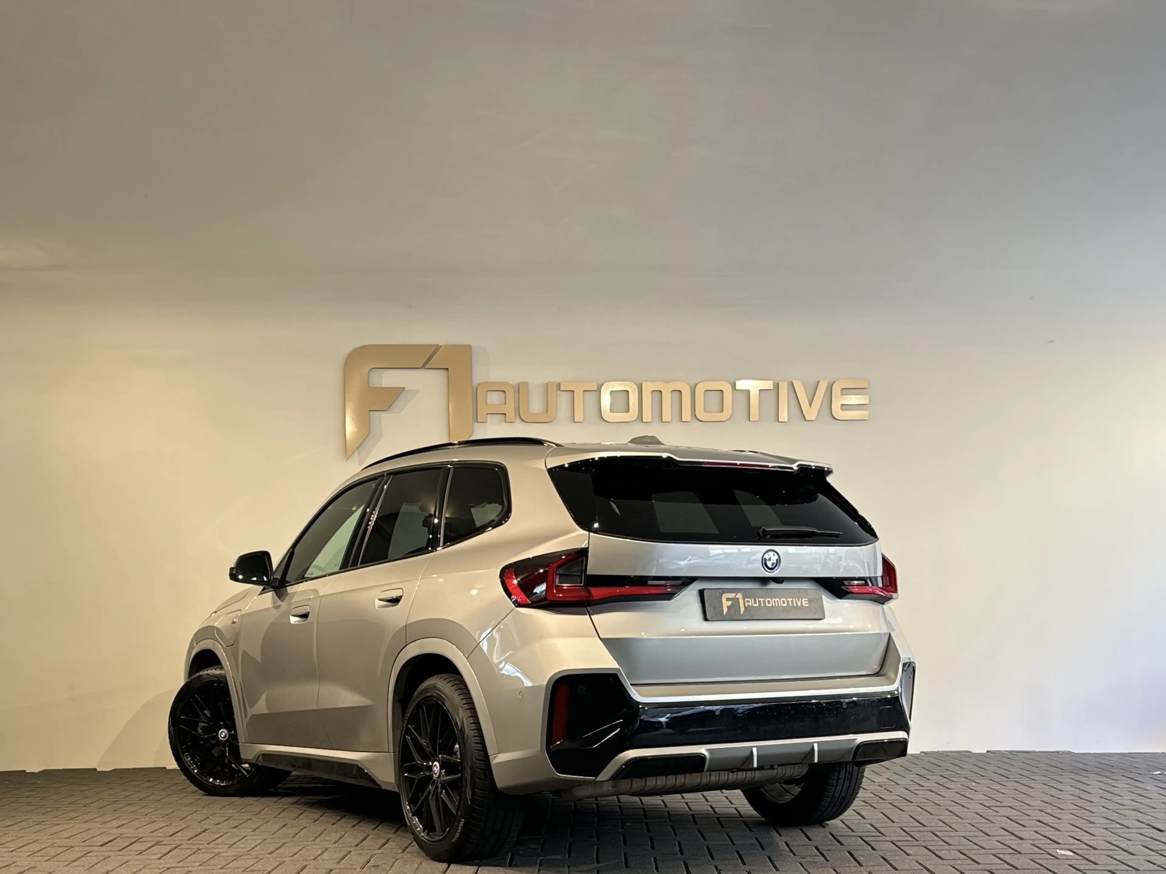 BMW X1 XDrive30e Memory|H/K|HuD|360c|Trekhaak|Keyless — photo 6