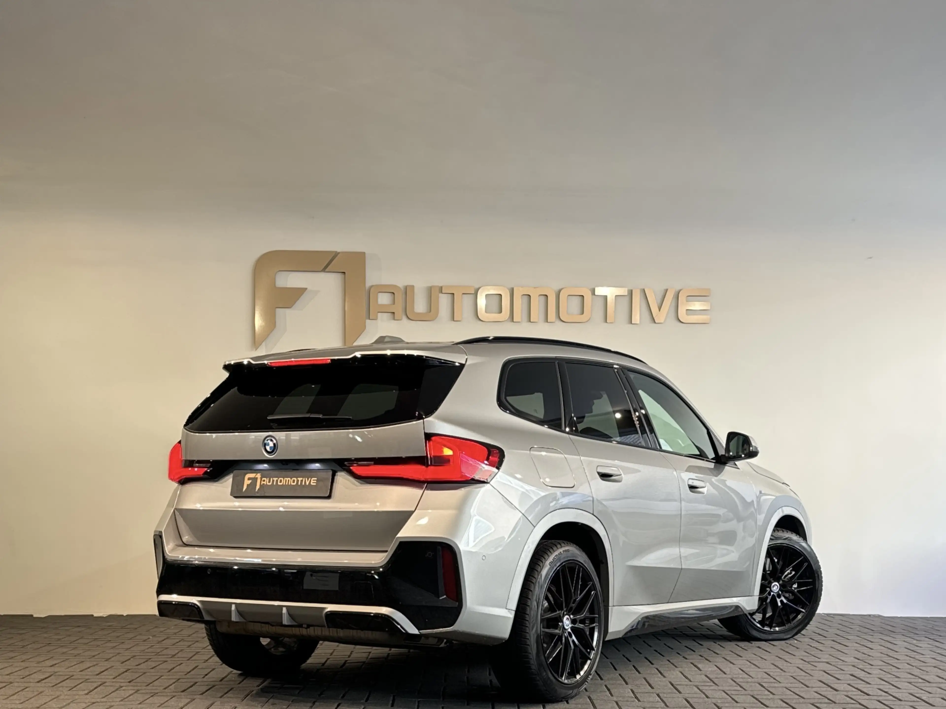 BMW X1 XDrive30e Memory|H/K|HuD|360c|Trekhaak|Keyless — photo 4