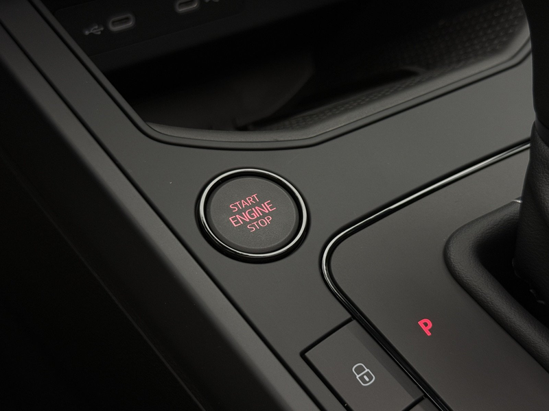 SEAT Ibiza Ibiza 1.5 TSI DSG FR Black Ed.+PANO+NAV+CAM+LED+ — photo 48