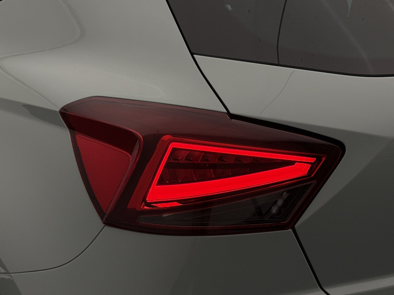 SEAT Ibiza Ibiza 1.5 TSI DSG FR Black Ed.+PANO+NAV+CAM+LED+ — photo 25