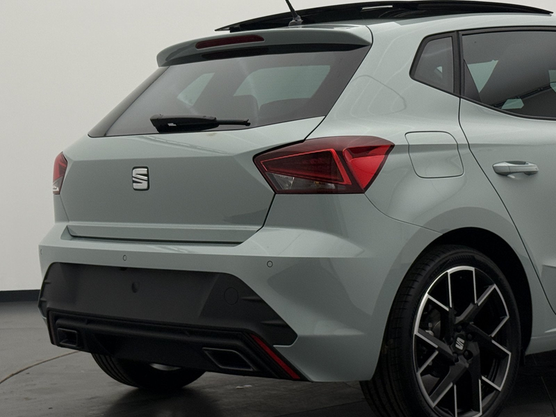 SEAT Ibiza Ibiza 1.5 TSI DSG FR Black Ed.+PANO+NAV+CAM+LED+ — photo 14