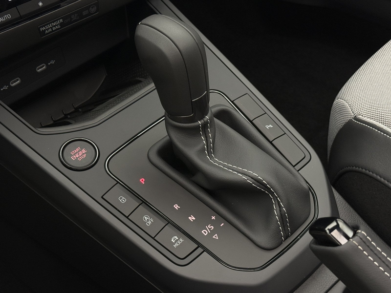 SEAT Ibiza Ibiza 1.5 TSI DSG FR Black Ed.+PANO+NAV+CAM+LED+ — photo 36