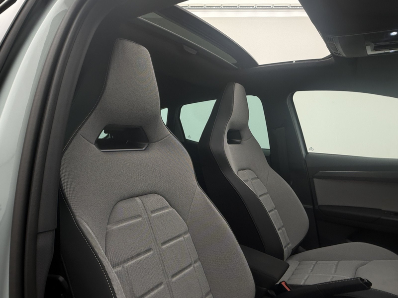 SEAT Ibiza Ibiza 1.5 TSI DSG FR Black Ed.+PANO+NAV+CAM+LED+ — photo 30