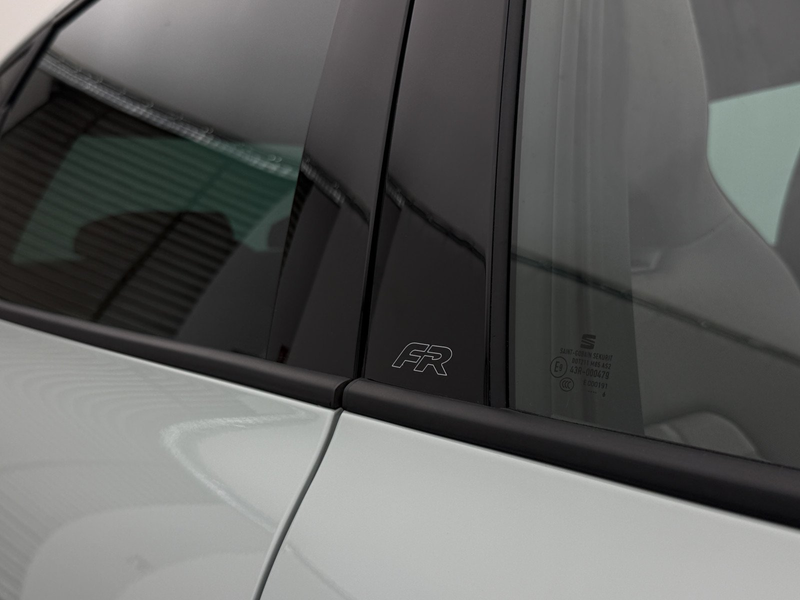 SEAT Ibiza Ibiza 1.5 TSI DSG FR Black Ed.+PANO+NAV+CAM+LED+ — photo 27