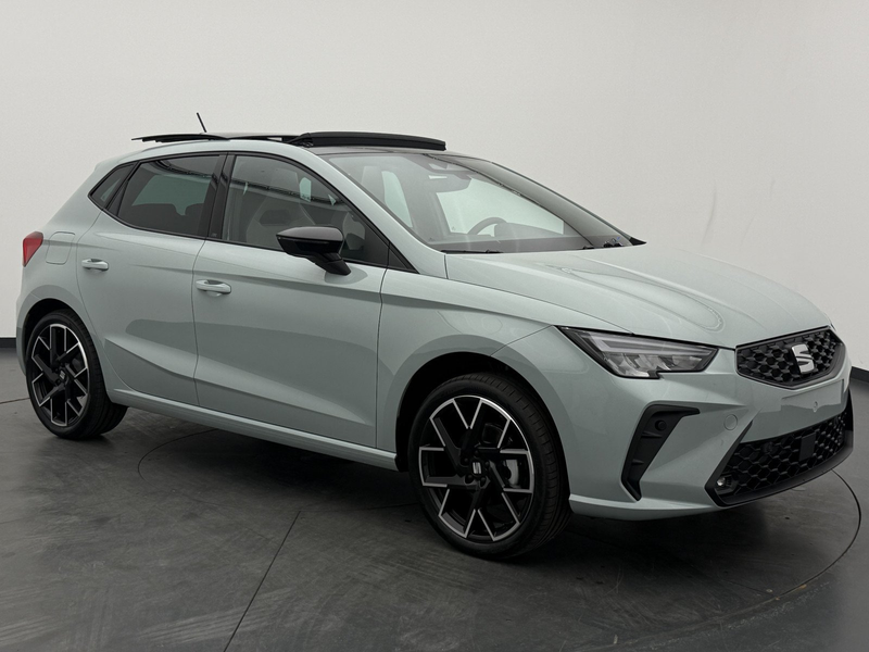 SEAT Ibiza Ibiza 1.5 TSI DSG FR Black Ed.+PANO+NAV+CAM+LED+ — photo 5