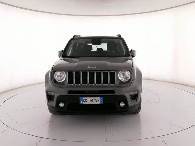 Jeep Renegade view 5