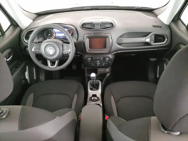 Jeep Renegade view 9