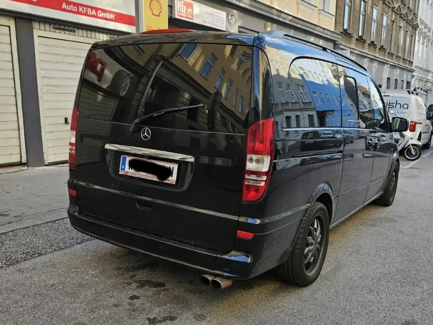Mercedes-Benz Viano Ambiente kompakt 3,0 CDI BlueEfficiency DPF Aut. Schwarz - 2