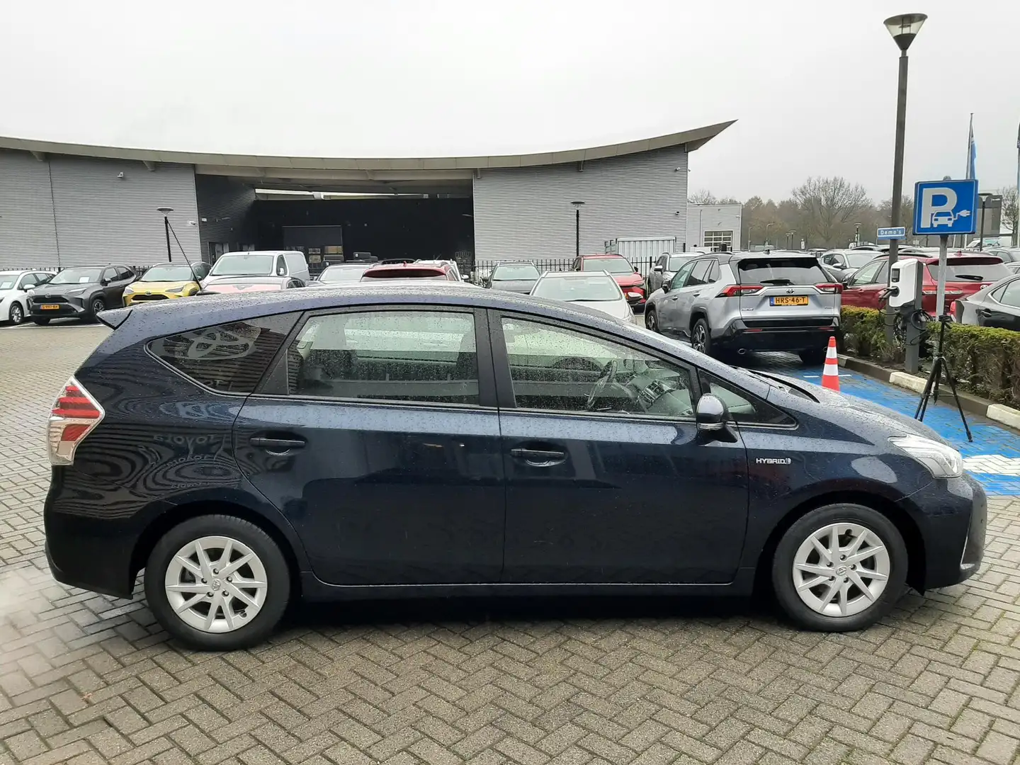Toyota Prius+ 1.8 Dynamic NAVI PARK-SENSOREN LM-VELGEN KEYLESS B Blauw - 2