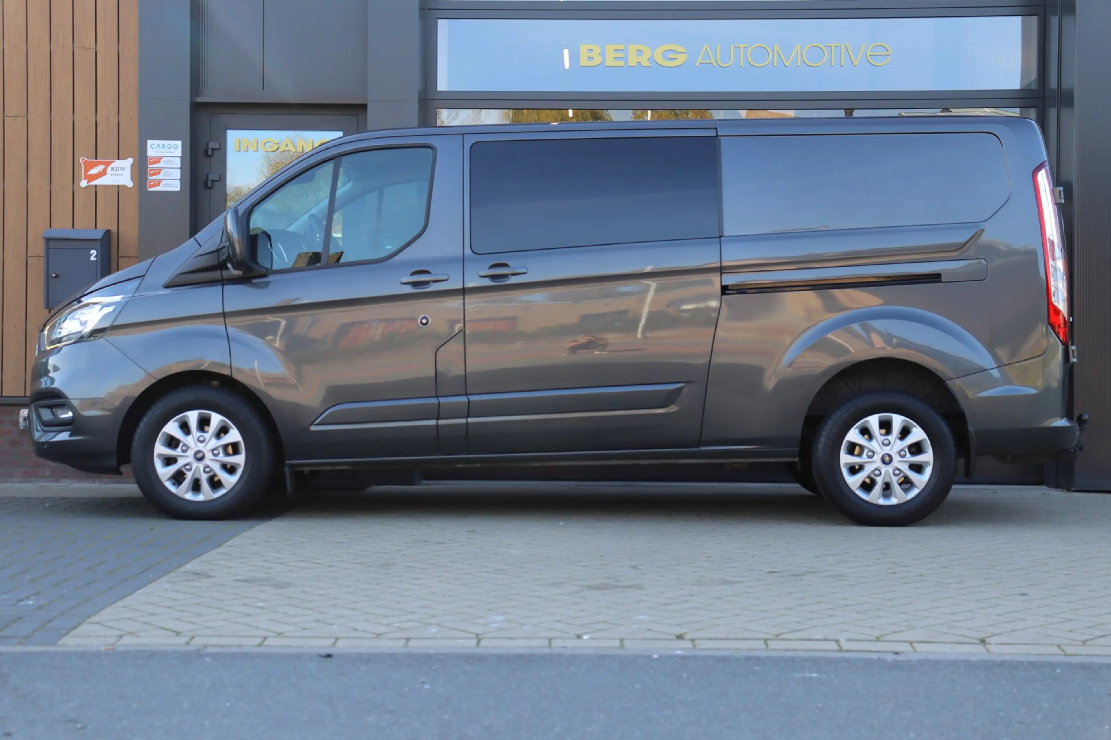 Ford Transit Custom 300 2.0 TDCI L2H1 Limited DC | NAP | Eerste Eigena — photo 11