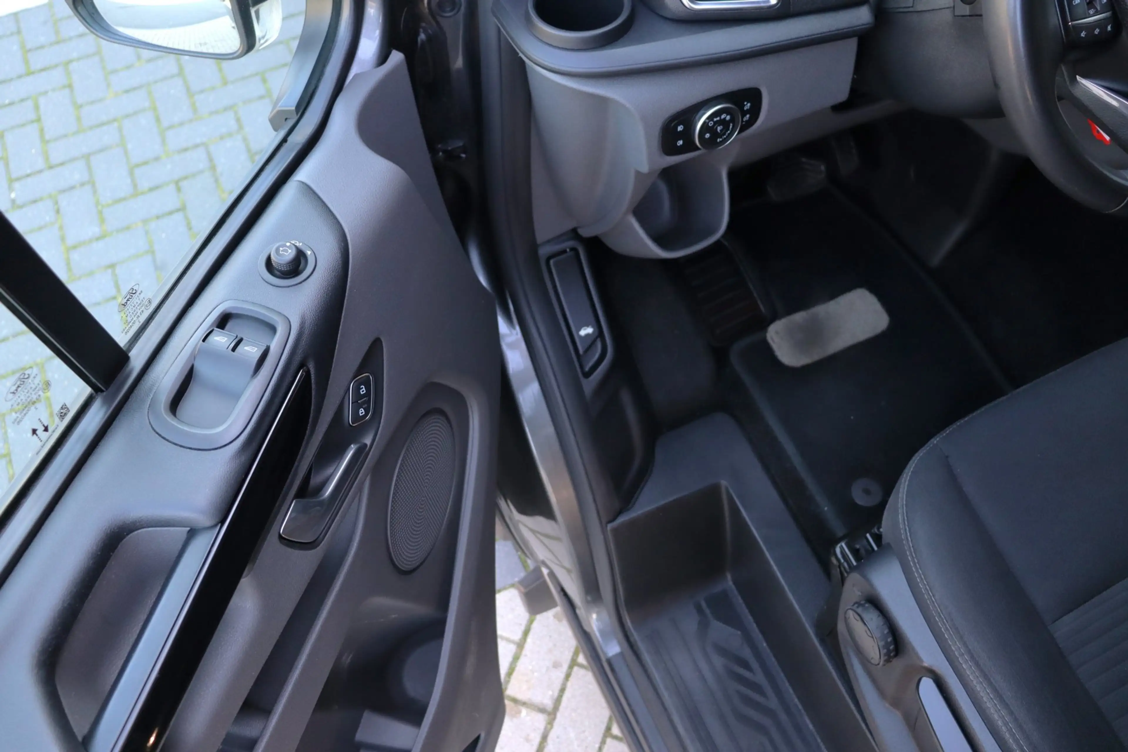 Ford Transit Custom 300 2.0 TDCI L2H1 Limited DC | NAP | Eerste Eigena — photo 40