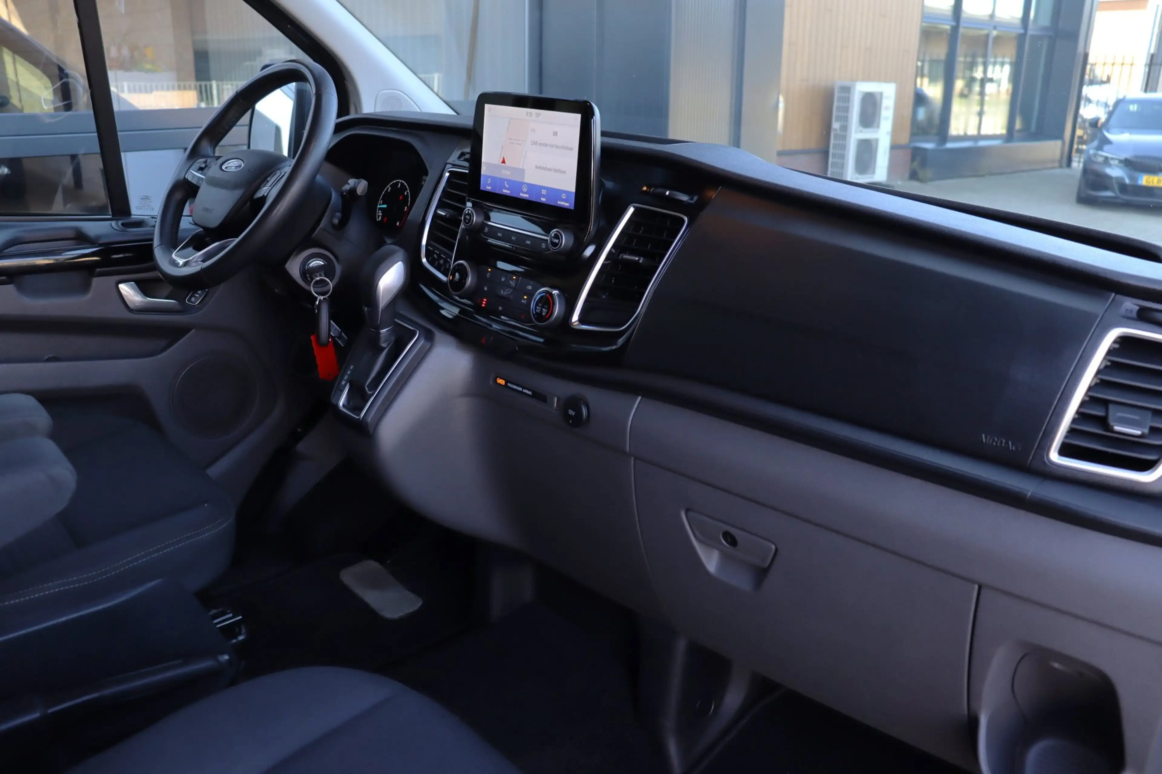 Ford Transit Custom 300 2.0 TDCI L2H1 Limited DC | NAP | Eerste Eigena — photo 24