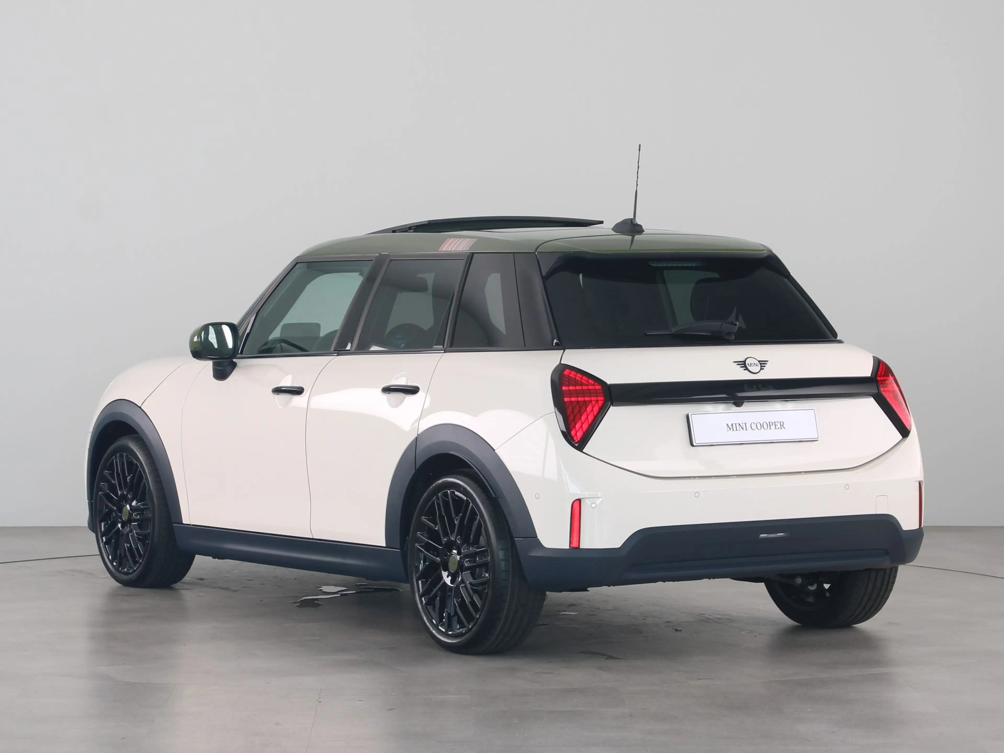MINI Cooper C 5-deurs Paul Smith Edition Pakket L — photo 7