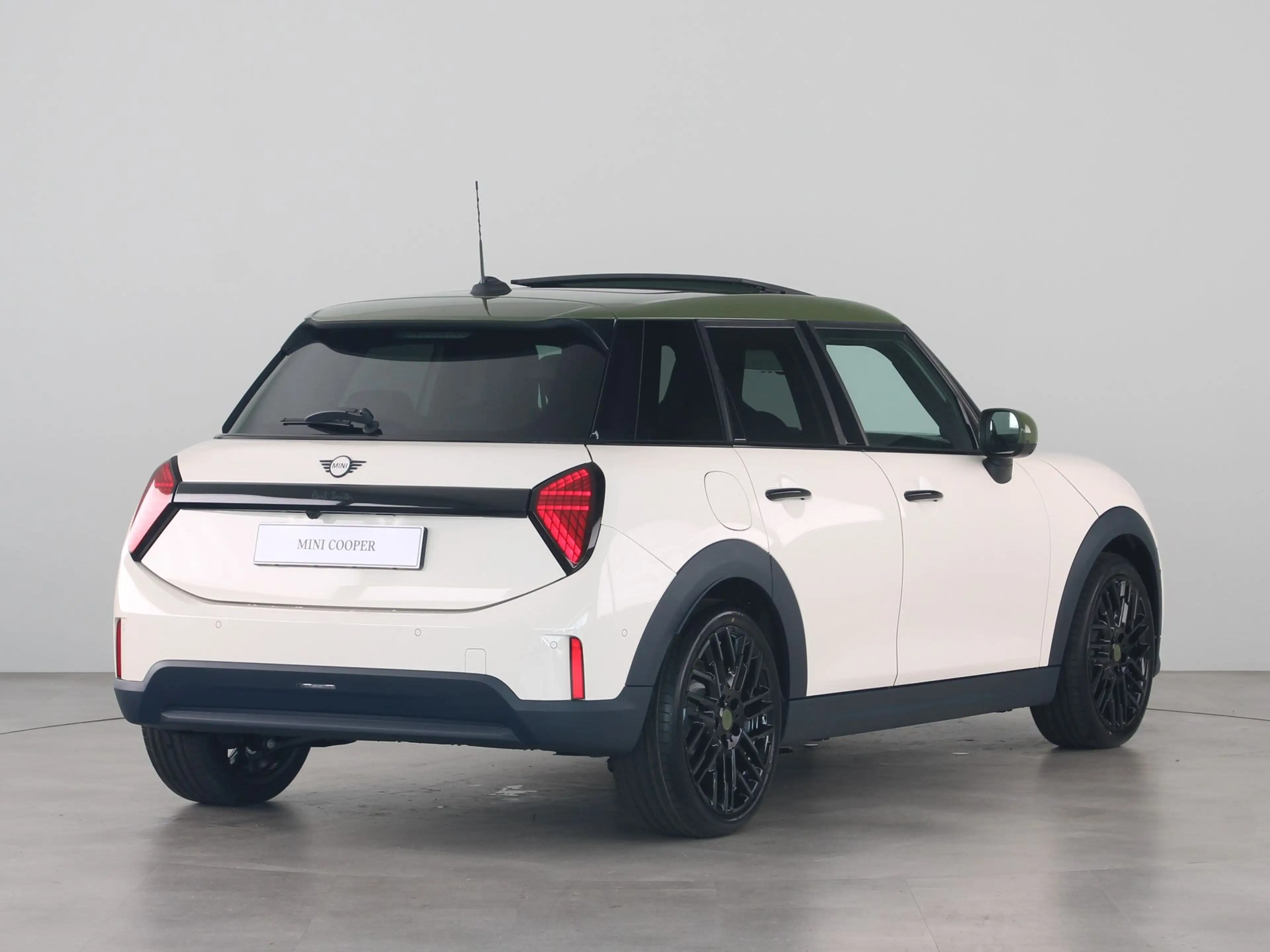 MINI Cooper C 5-deurs Paul Smith Edition Pakket L — photo 5