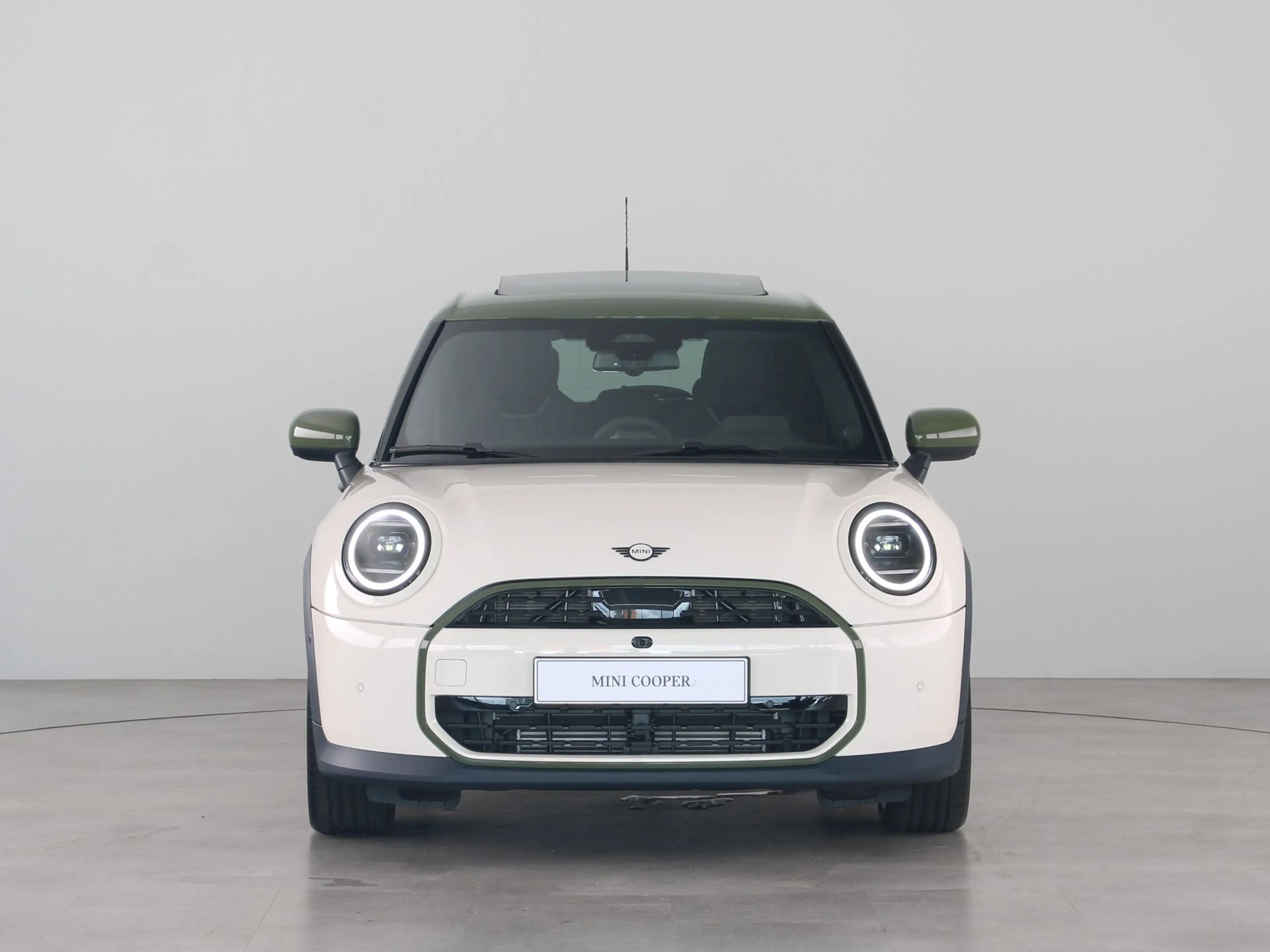 MINI Cooper C 5-deurs Paul Smith Edition Pakket L — photo 2