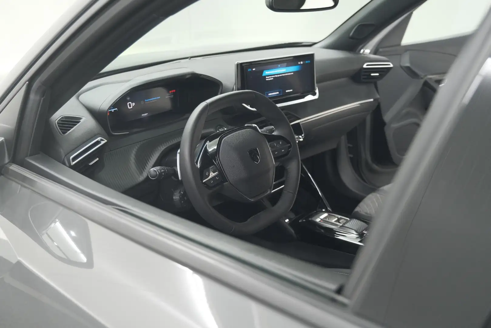 Peugeot 2008 Hybrid 136 e-DCS6 Allure | 360 Camera | Adaptieve Grigio - 2
